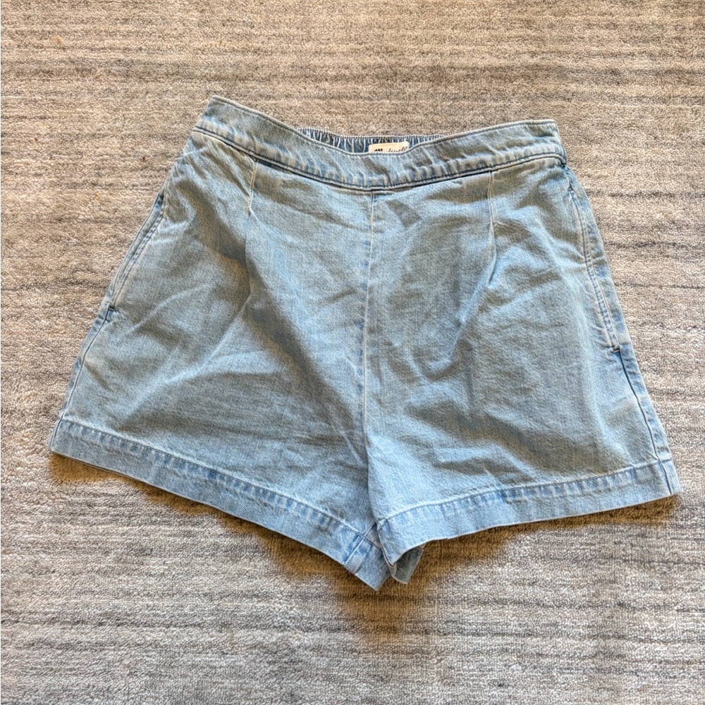Madewell denim shorts (light wash)